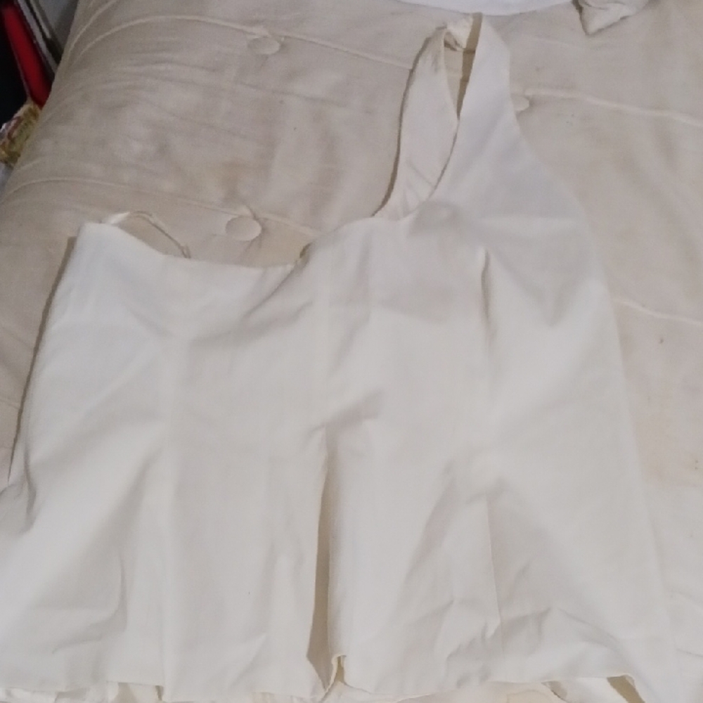 Dana Buchman Cream Camisole
